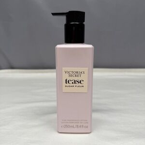 New Victoria's Secret Tease Sugar Fleur Fine Fragrance Lotion 8.4 fl oz
